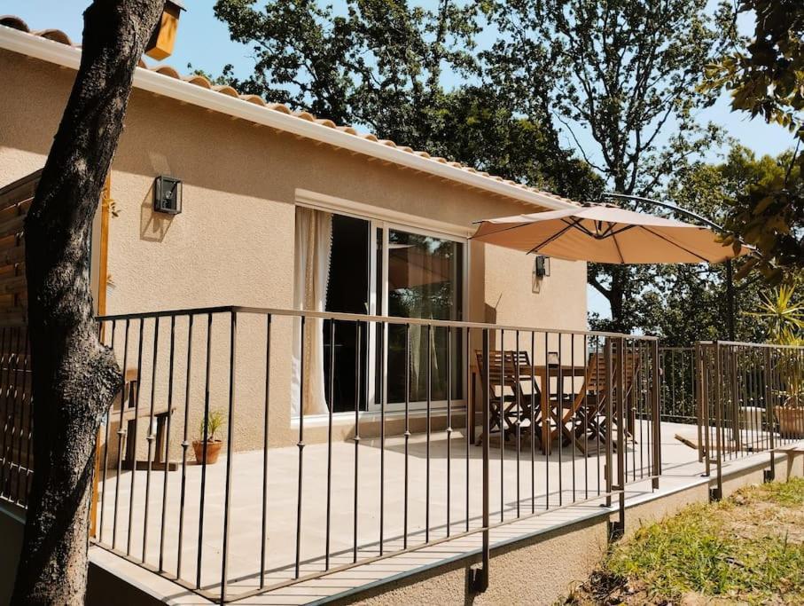 Charmante Maison Avec Jardin Aux Portes Des Gorges De L'Ardeche Saint-Julien-de-Peyrolas Eksteriør bilde